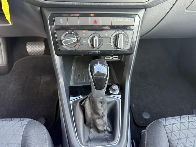 Volkswagen T-Cross 1.0 TSI Life 2019 Benzine 10