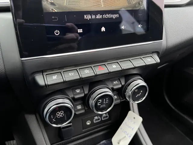 Mitsubishi ASX 1.6 HEV AT Instyle 2023 Hybride Benzine 26