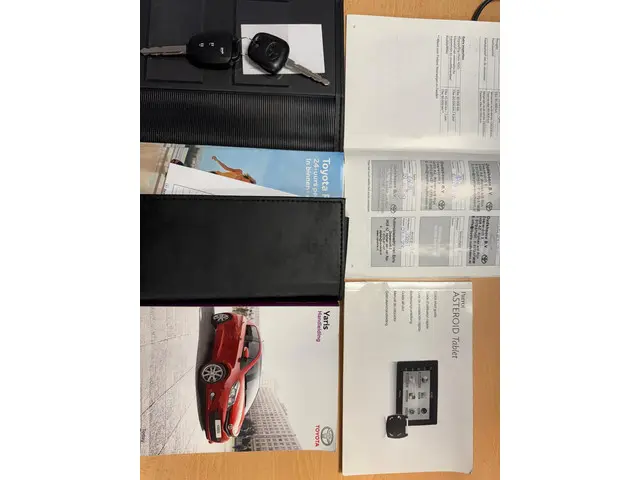 Toyota Yaris 1.0 VVT-i Now 2014 Benzine 17