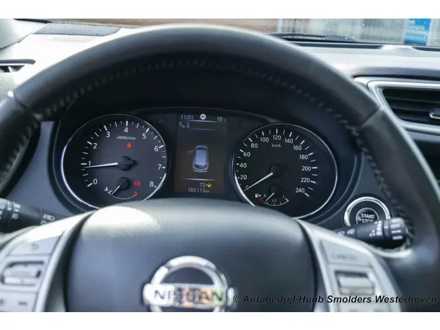 Nissan QASHQAI 1.2 Premier Edition 2014 Benzine 27