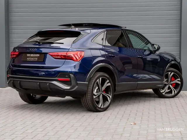 Audi Q3 Sportback 45 TFSI e S-Line 2022 Hybride Benzine 4