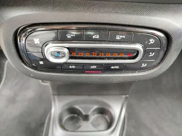 Smart Forfour 1.0 Pure/CRUISCONTROL/NAP 2015 Benzine 21