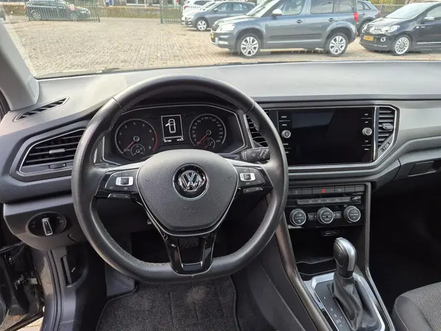 Volkswagen T-Roc 1.5 TSI Style Business 2020 Benzine 20