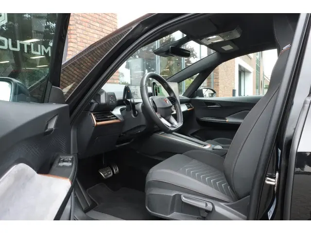 CUPRA Born Performance Limited 82 kWh 2024 Elektrisch 8