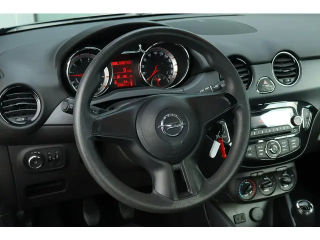 Opel ADAM 1.2 2013 Benzine 16