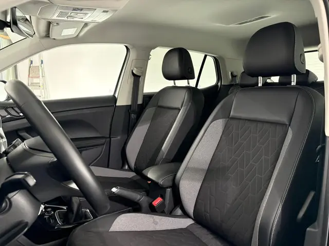 Volkswagen T-Cross 1.0 TSI 2025 Benzine 4