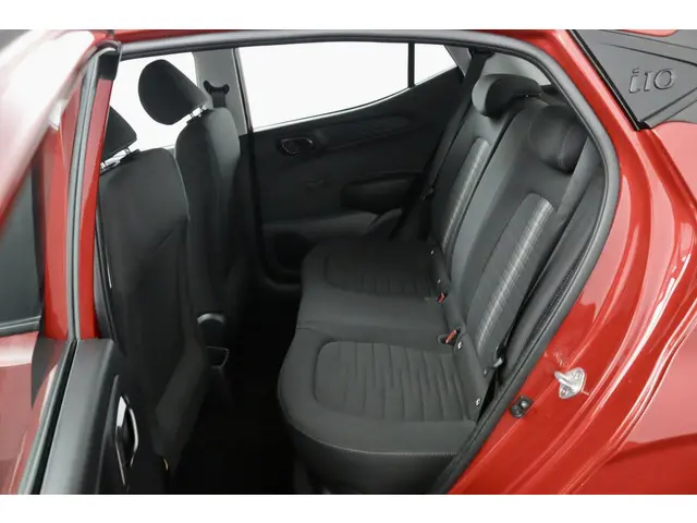Hyundai i10 1.0 Comfort Smart rood 2021 Benzine 14