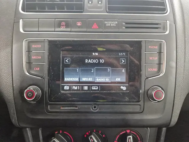 Volkswagen Polo 1.4 TDI Comfortline 2015 Diesel 11