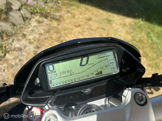 MV Agusta F3 800 Rivale 2016 Benzine 13