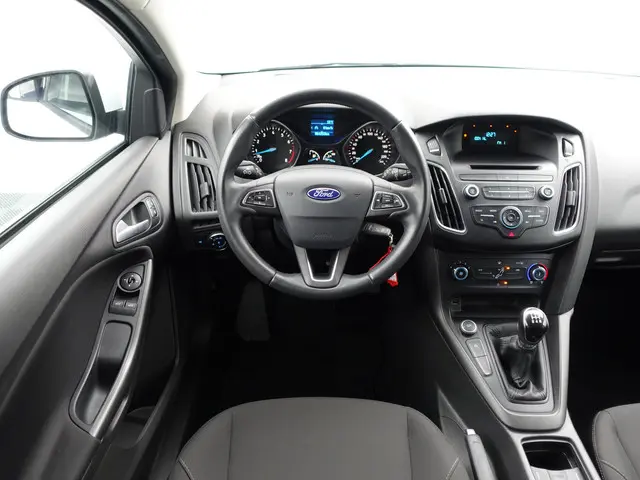 Ford Focus 1.0 Trend- 2018 Benzine 6