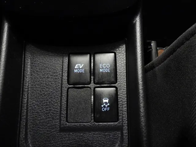 Toyota Yaris 1.5 Hybrid Active 2018 Hybride Benzine 18