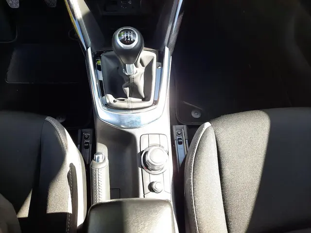 Mazda 2 1.5 e-SkyActiv-G 90 Exclusive-Line 2023 Benzine 14