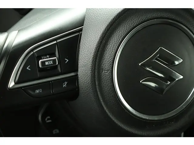 Suzuki Swift 1.2 Select 2019 Benzine 19