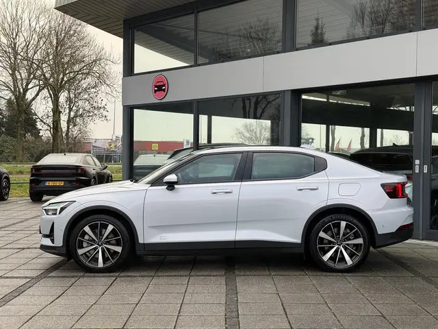 Polestar 2 3