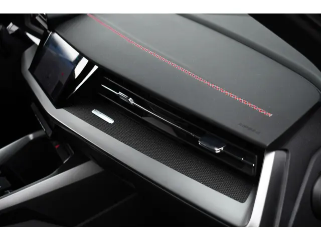 Audi A3 Sportback 35 TFSI S edition 2020 Benzine 65