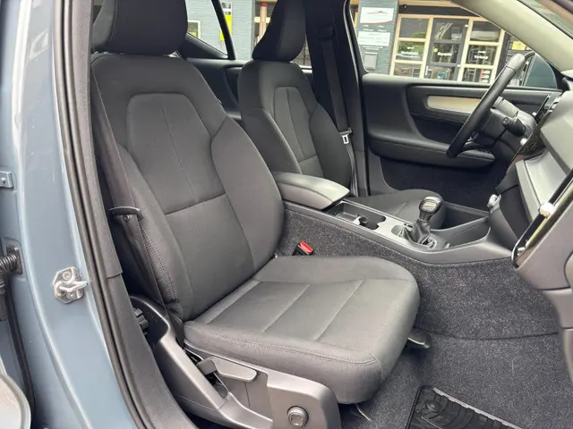 Volvo XC40 1.5 T3 Momentum 2019 Benzine 18