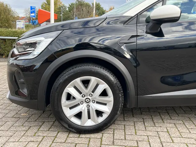 Renault Captur 1.0 TCe 90 Equilibre 2023 Benzine 35