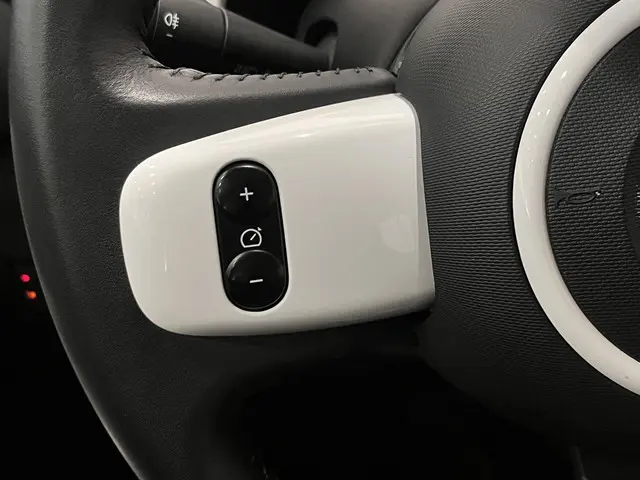 Renault Twingo Z.E. R80 Intens 2022 Elektrisch 17