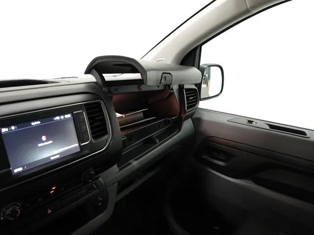 Opel Vivaro-e Combi L3H1 75 kWh 2022 Elektrisch 31