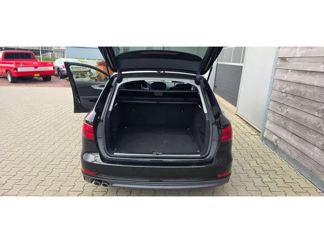 Audi A4 Avant 2.0 TDI Sport Pro Line S 2016 Diesel 23