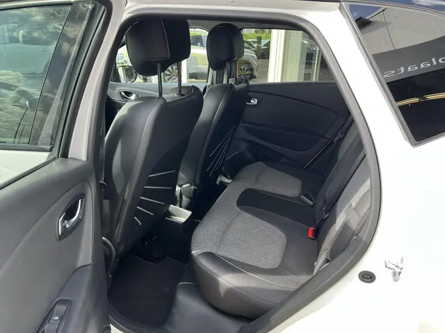 Renault Captur 1.2 TCe Intens 2018 Benzine 9