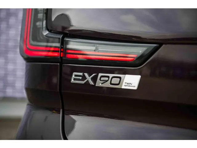 Volvo EX90 Twin Motor Performance Ultra 2025 Elektrisch 37