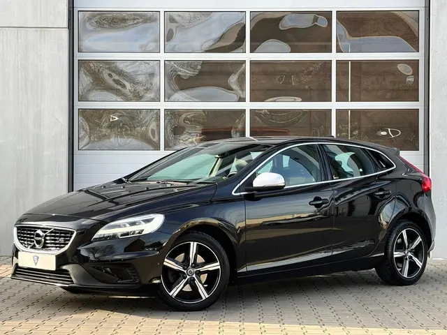 Volvo V40 2.0 T4 R-Design 2018 Benzine