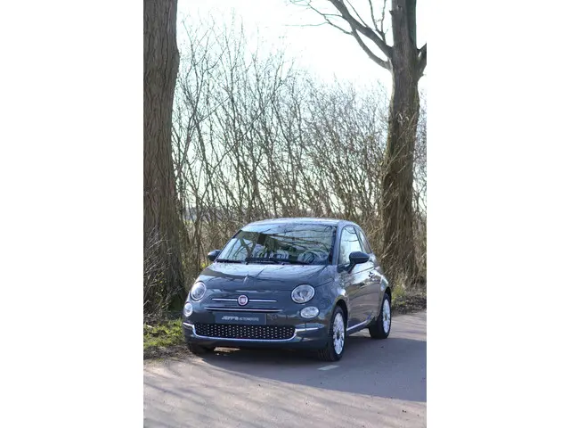 Fiat 500 1.0 Hybrid Rockstar 2021 Benzine 2