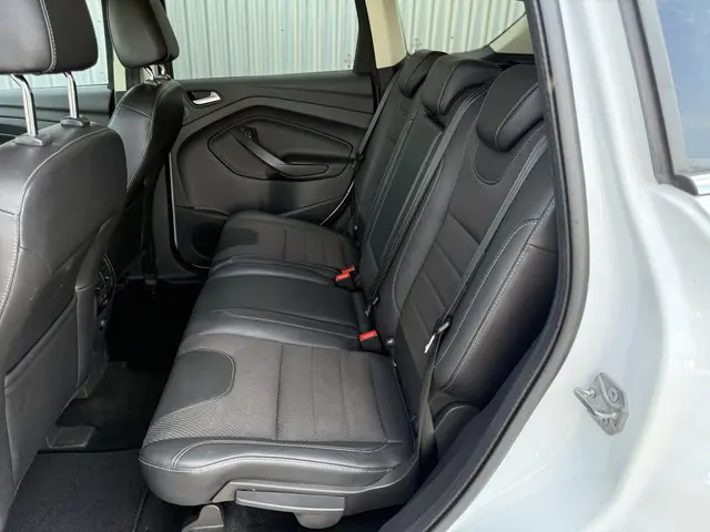 Ford Kuga 1.5 Titanium 2015 Benzine 6