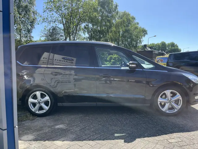 Ford Galaxy 1.5 Ecoboost Titanium 2016 Benzine 8