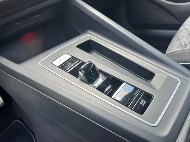 Volkswagen Golf 1.5 eTSI Style 2021 Hybride Benzine 16