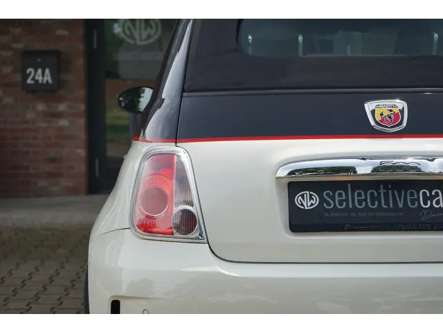 Abarth 500C 1.4 T-Jet Estetico 2012 Benzine 15
