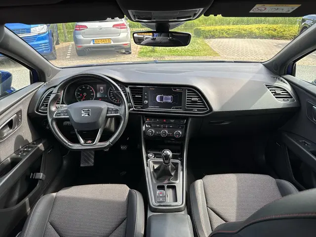 SEAT Leon 1.4 EcoTSI FR Business Intense 2018 Benzine 4