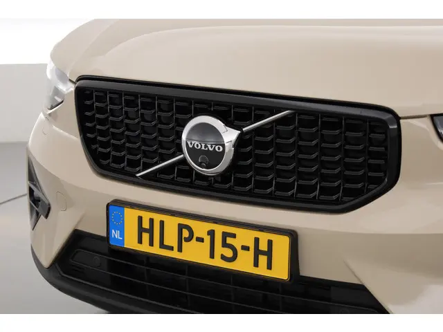 Volvo XC40 2.0 B4 Ultra Dark 2024 Hybride Benzine 24