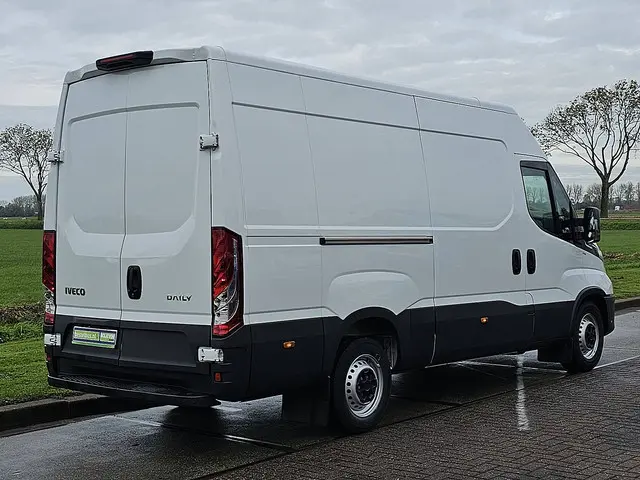 Iveco Daily 35S16 2023 Diesel 3