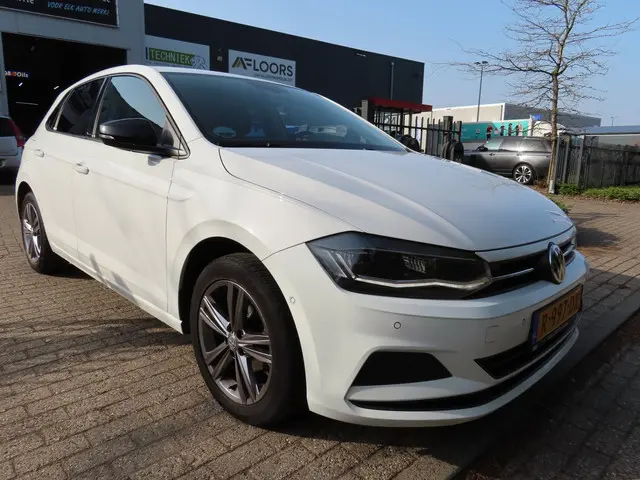 Volkswagen Polo 1.0 TSI Highline Business R 2020 Benzine 7