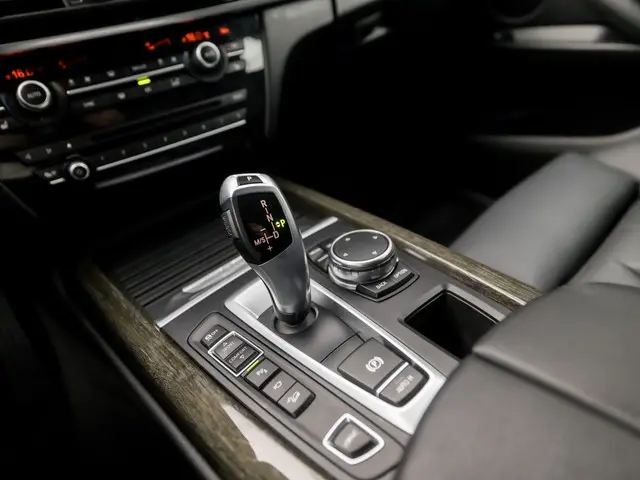 BMW X5 xDrive40e High Executive 2015 Hybride Benzine 11