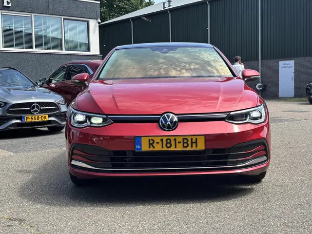 Volkswagen Golf 2