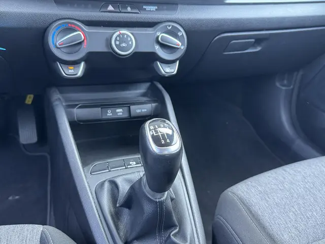Kia Stonic 1.0 T-GDI DYNAMICLINE 2020 Benzine 22