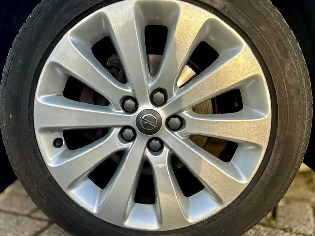 Opel Astra 1.4 Turbo Cosmo * TREKHAAK * 2013 Benzine 18