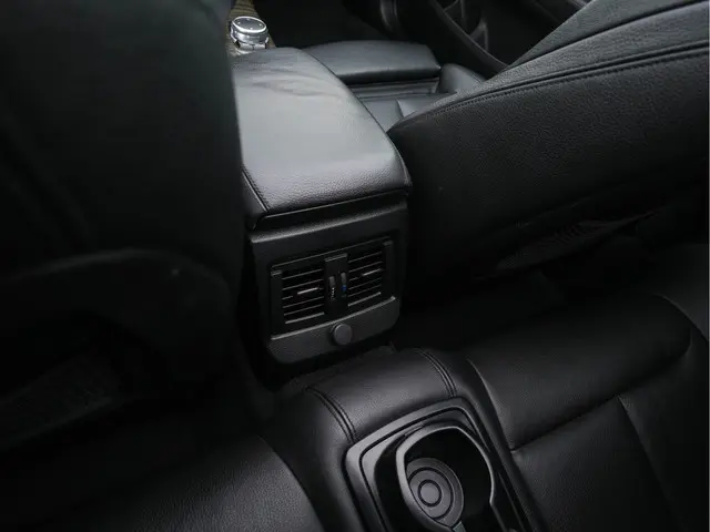 BMW 2 Serie Cabrio 220d Sport M-Sportpack 2016 Diesel 25