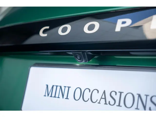 MINI 3-Deurs Cooper C 2024 Benzine 31