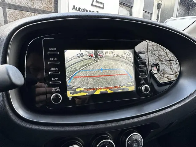 Toyota Aygo X 1.0 VVT-i S-CVT Play 2023 Benzine 9