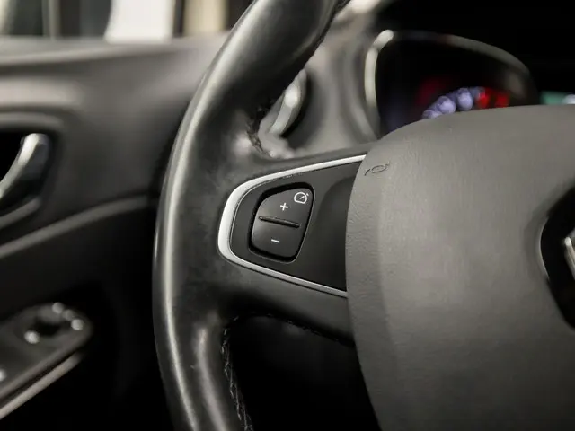 Renault Captur 0.9 TCe Dynamique Sport 2017 Benzine 17