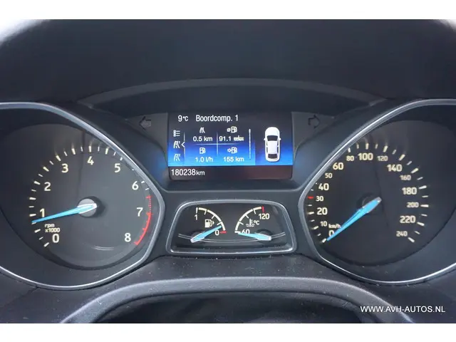 Ford Focus Wagon 1.0 Titanium Edition 2015 Benzine 13