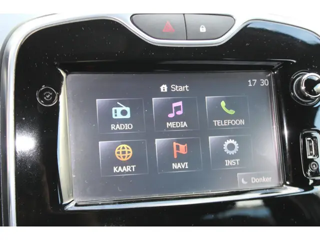 Renault Clio 0.9 TCe Expression 2015 Benzine 20