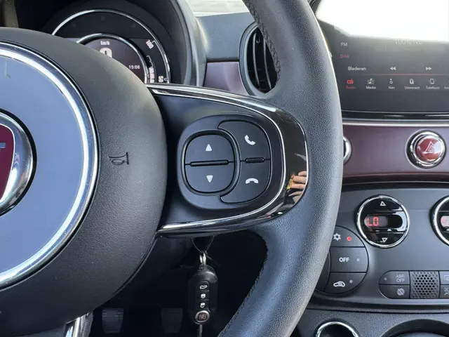 Fiat 500C 1.0 HYBRID STAR 2020 Benzine 19