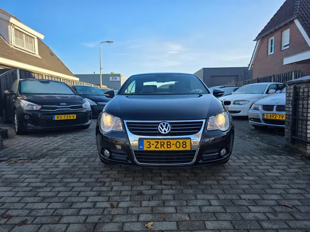 Volkswagen Eos 2