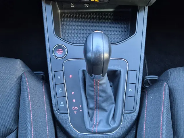 SEAT Ibiza 1.0 TSI FR Business Intense 2018 Benzine 28