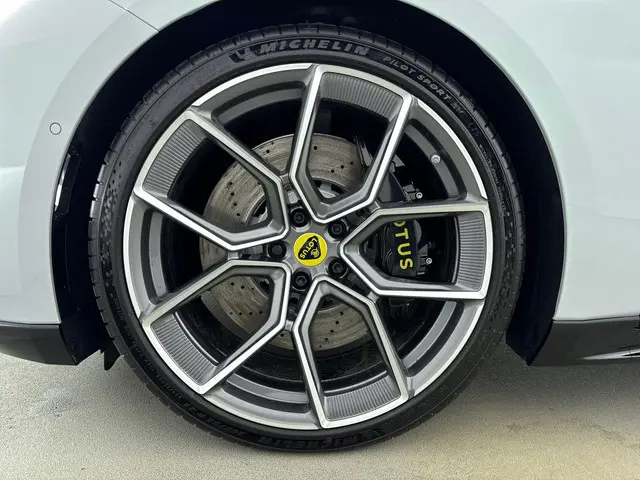 Lotus Emeya S 102kWh/613pk 2025 Elektrisch 5